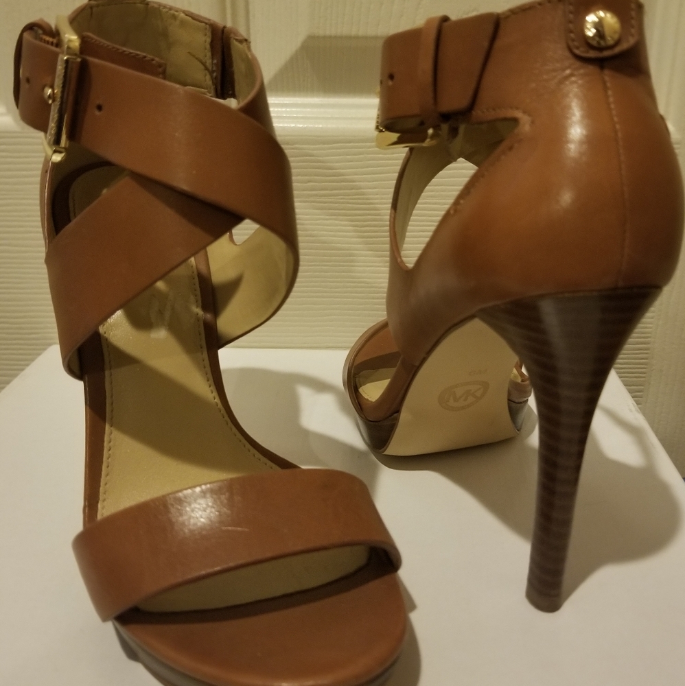 Michael Kors Shoes - Picture 2 of 2